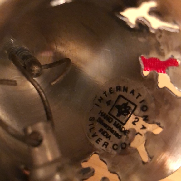 International Silver Co. 1994 Engraved Christmas Bell Reindeer Silver-plate 4” - Picture 3 of 8